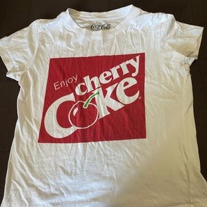 white short sleeved shirt